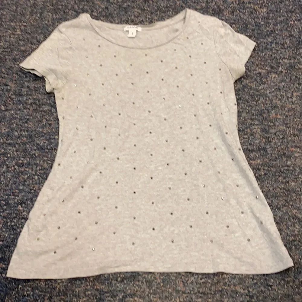 Old Navy Gray Bedazzled Tee sz. M